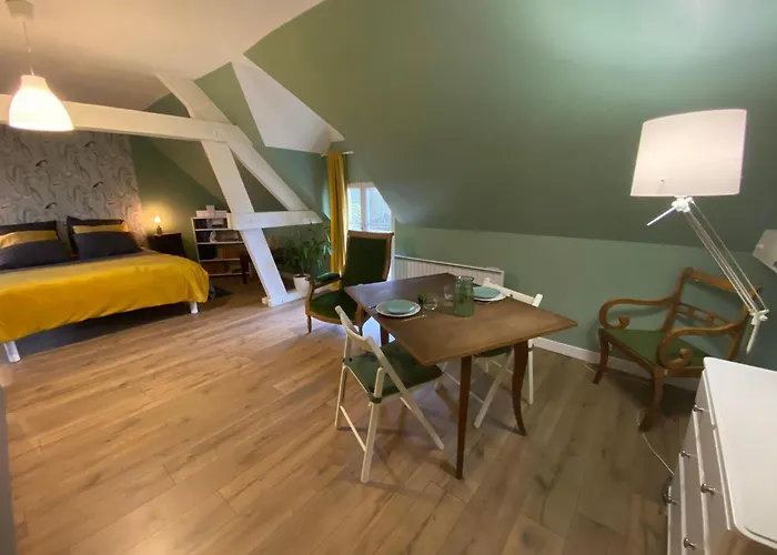 Cozy Couple Retreat In Normandy Appartamento